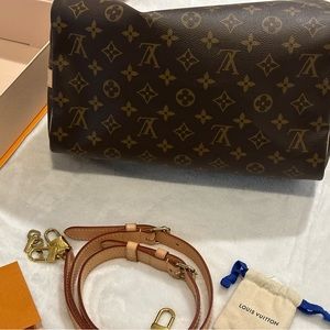 100 % authentic LV bag only used couple of times comes with original receipt
